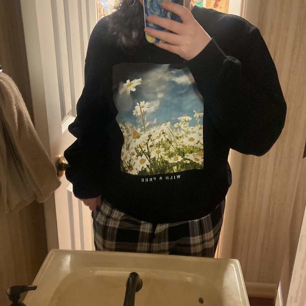 Wild & Free crewneck